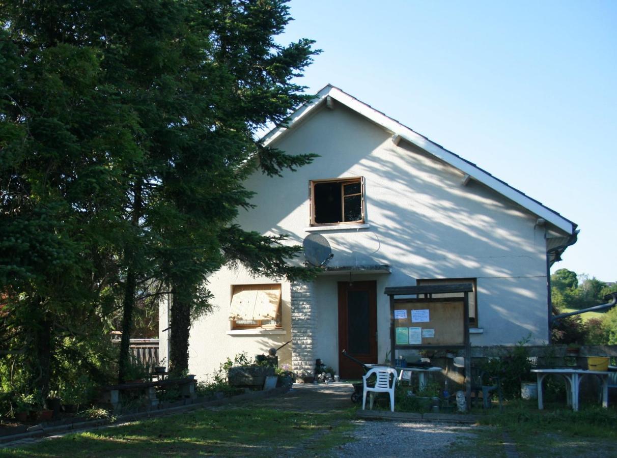 Bed and Breakfast A L'Etape De La Ferme Noailles  Экстерьер фото