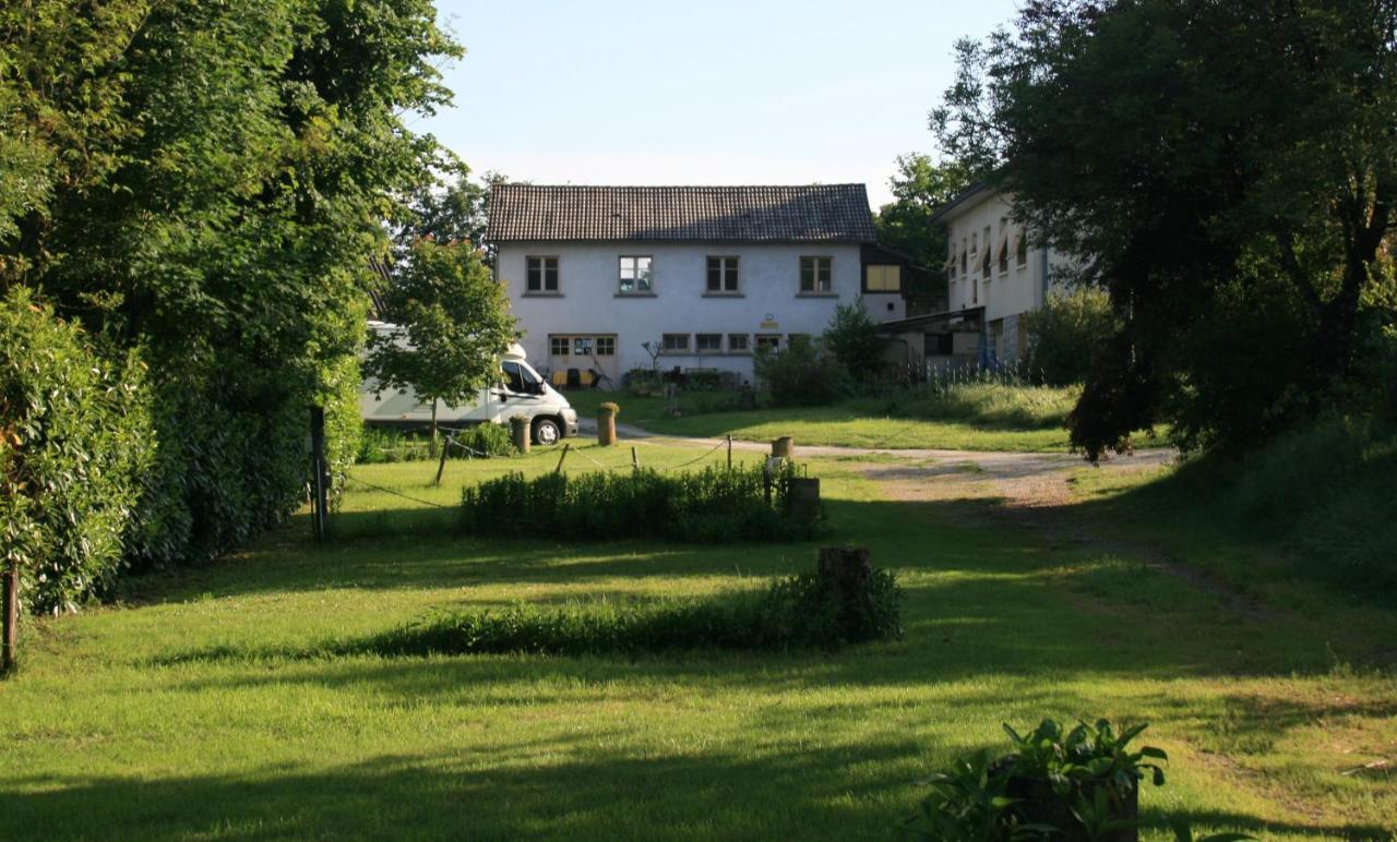 Bed and Breakfast A L'Etape De La Ferme Noailles  Экстерьер фото