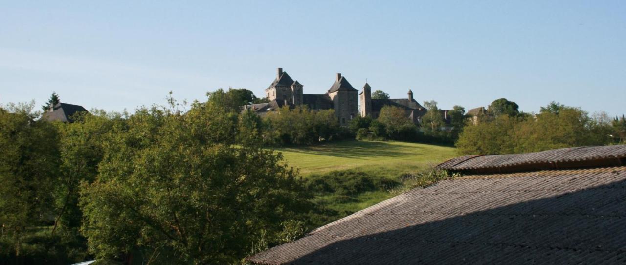 Bed and Breakfast A L'Etape De La Ferme Noailles  Экстерьер фото