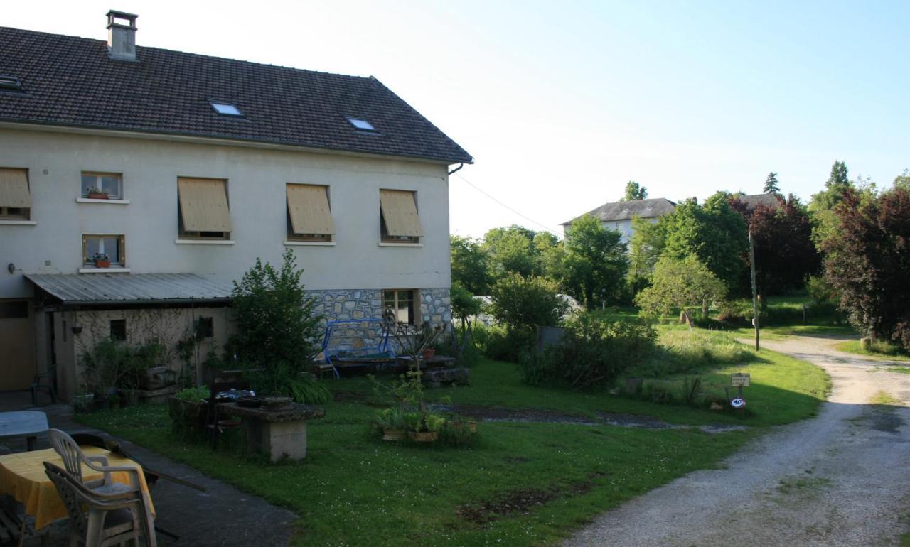 Bed and Breakfast A L'Etape De La Ferme Noailles  Экстерьер фото